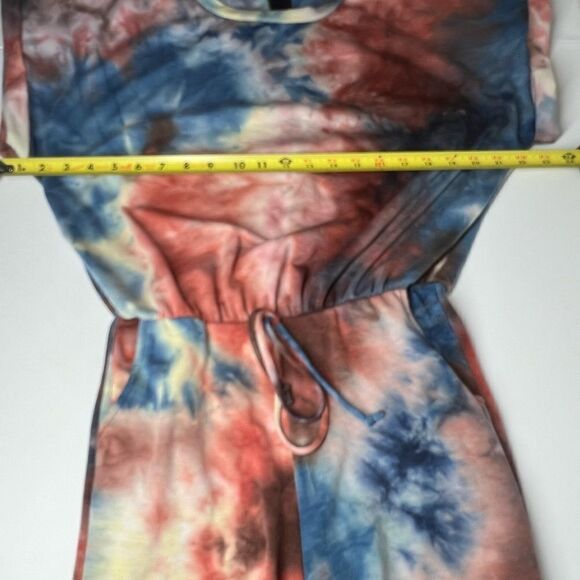 Tie Dye Romper With Pockets Approximately Size S-M - Picture 9 of 14